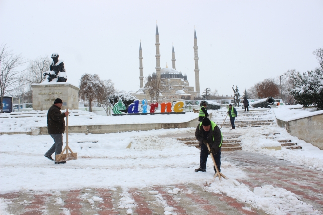 Türkiye beyaza büründü