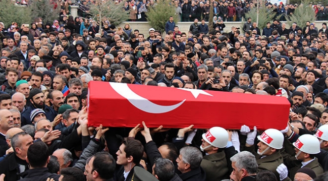 Hakkari Şehidi Akagündüz ve Afrin Şehitleri toprağa verildi