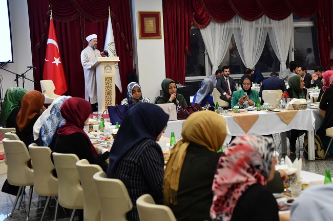 Diyanet İşleri Başkanı Erbaş: Kadın STK'ların gayretleri her türlü takdirin üstündedir