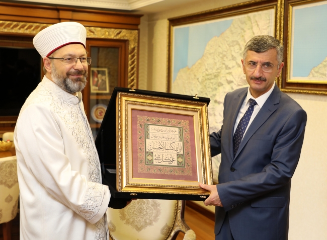 Diyanet İşleri Başkanı Erbaş: Din istismarına engel olmak için mücadele içindeyiz