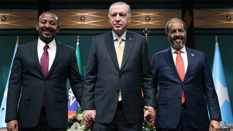 Cumhurbaşkanı Erdoğan: Sudan ile BAE için Türkiye devreye girebilir