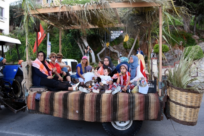 "Türk festivalleri dünya sanatına açık"