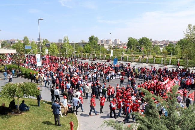 1 Mayıs Emek ve Dayanışma Günü kutlanıyor