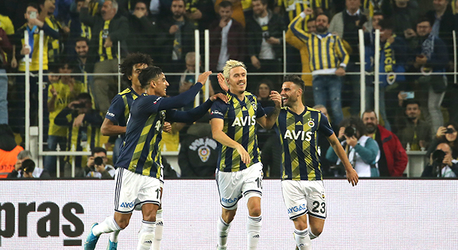 Yılın son derbisi Fenerbahçe'nin