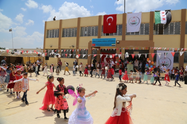 Terörden temizlenen bölgelerde yaşam normale döndü. Fotoğraf: AA