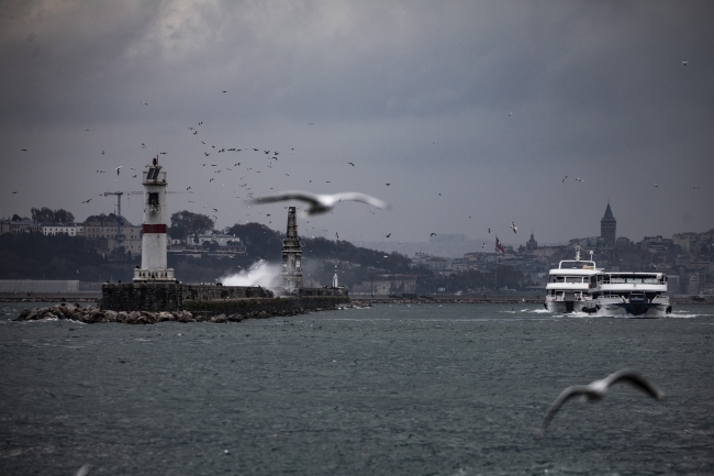 İstanbul'da sağanak ve lodos etkili oldu