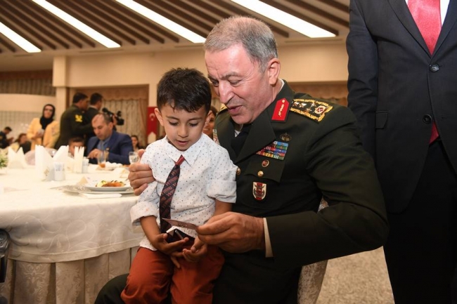 Genelkurmay Başkanı Akar: Dünya barışına ve istikrarına katkı sağlamaya devam ediyoruz