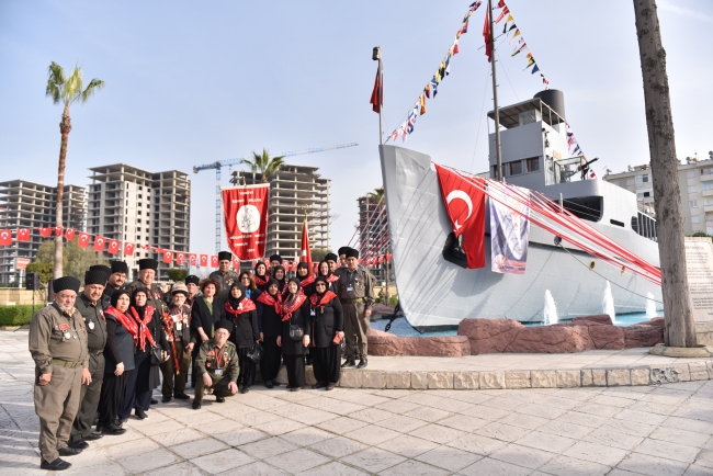 18 Mart Şehitleri Anma Günü için tüm yurtta etkinlikler yapıldı