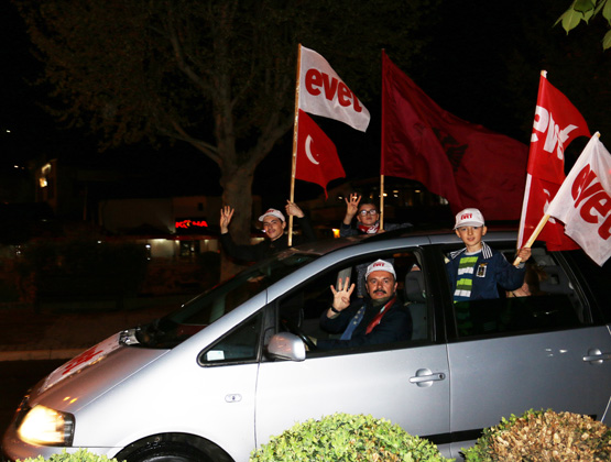 Yurt dışında halk oylaması kutlaması