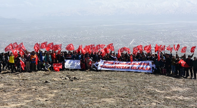 Hakkari'de Zeytin Dalı Harekatı'na destek yürüyüşü