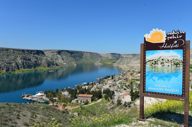 Turizmin gözde merkezlerinden Halfeti, sil baştan yapılıyor