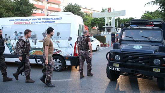 Harp Akademileri'nde operasyon