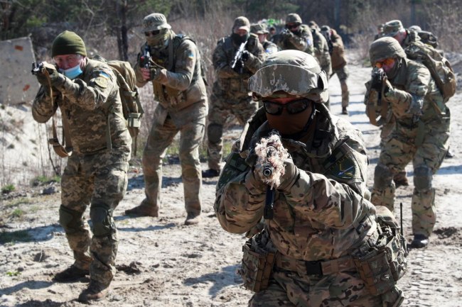 CIA'in Ukrayna'da harp eğitimi verdiği siviller Rus Ordusu'na karşı önemli görevler üstlendi.