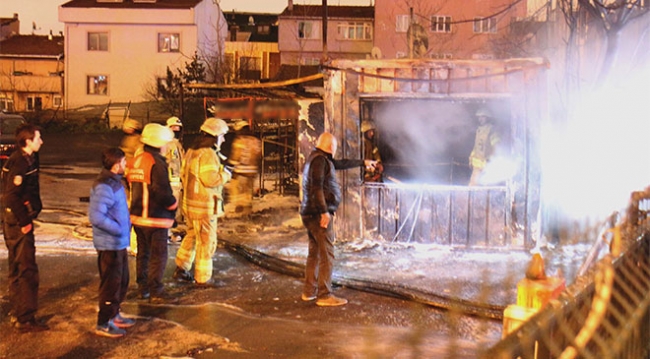 İstanbul'da oto kiralama iş yerinde yangın