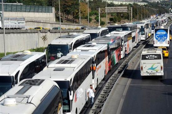 Tatil dönüşünde yine trafik çilesi