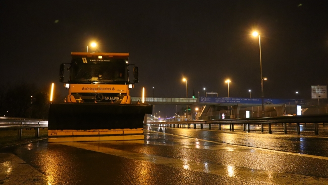 İstanbul'da beklenen kar yağışı için hazırlıklar tamam