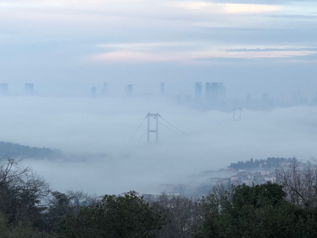 İstanbul'da deniz ulaşımına sis engeli