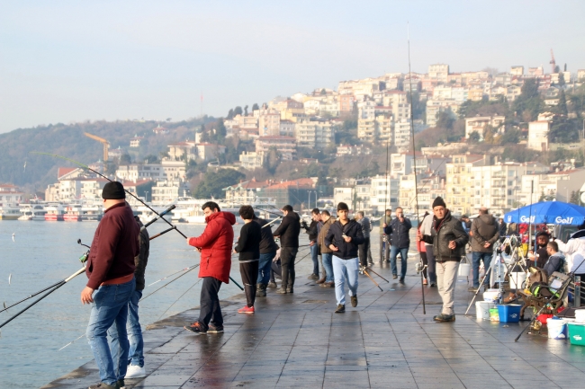 İstanbul'da tüm uyarılara rağmen sahillere akın sürüyor