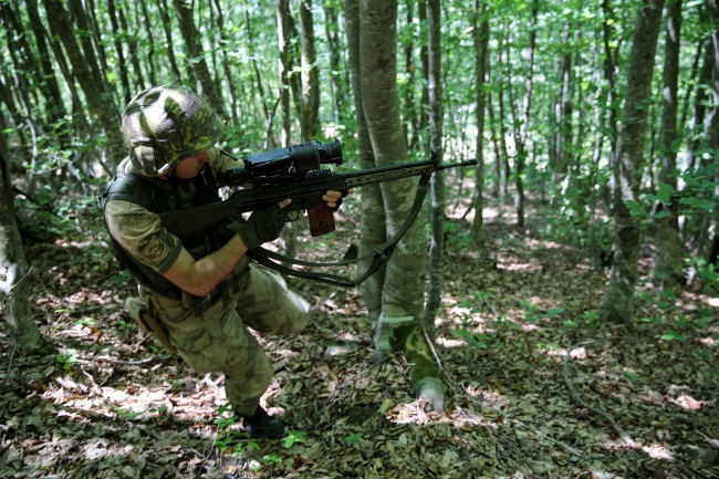 Karadeniz'de komando timleri PKK'nın izini sürüyor