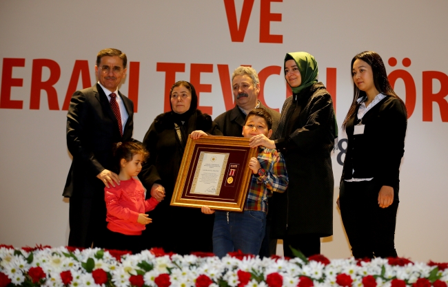 Aile ve Sosyal Politikalar Bakanı Kaya: Siz bize istiklalimizi hediye ettiniz yeniden