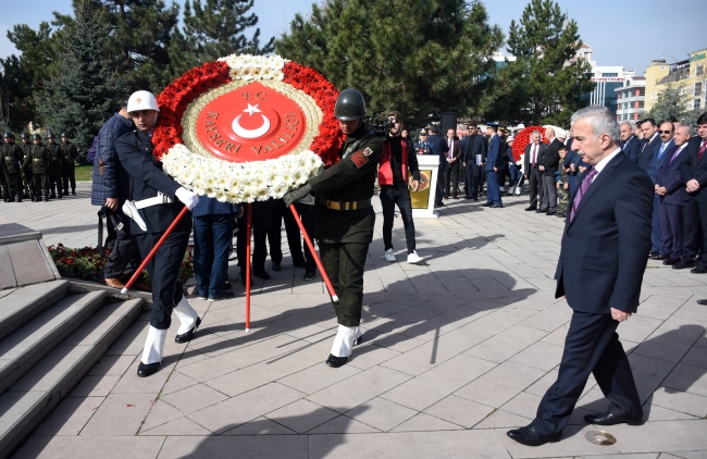 18 Mart Şehitleri Anma Günü için tüm yurtta etkinlikler yapıldı