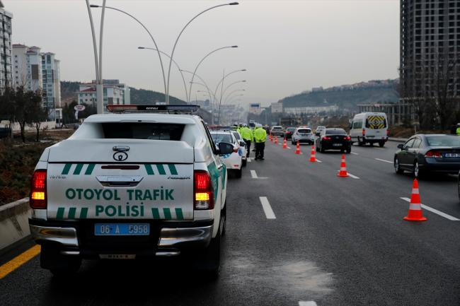 Ankara'da otomobilin çarptığı 2 kadın yaşamını yitirdi