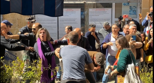 Rum polisinin biber gazından bazı vatandaşlar etkilendi Fotoğraf: DHA