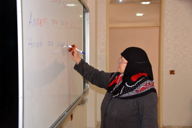 Kahramanmaraş okuma yazma öğrenmek için seferber oldu