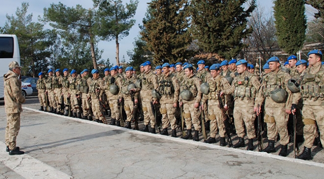 Mehmetcik sevgi gösterileri arasında Afrin’e uğurlandı