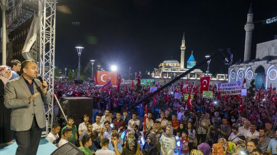 "Bizim onlardan alacak dersimiz yok"