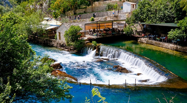 Bosna Hersek tarihi ve doğal güzellikleriyle büyülüyor