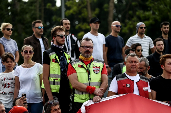 Bin motosikletliden "Zafer Sürüşü"