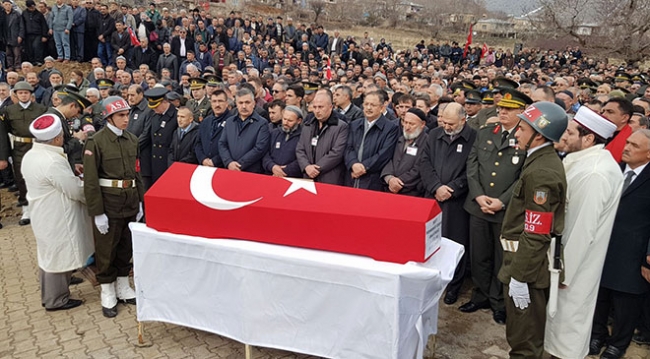 Hakkari Şehidi Akagündüz ve Afrin Şehitleri toprağa verildi