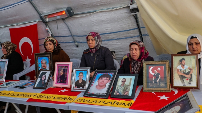 "Oğlumu almadan buradan gitmem"