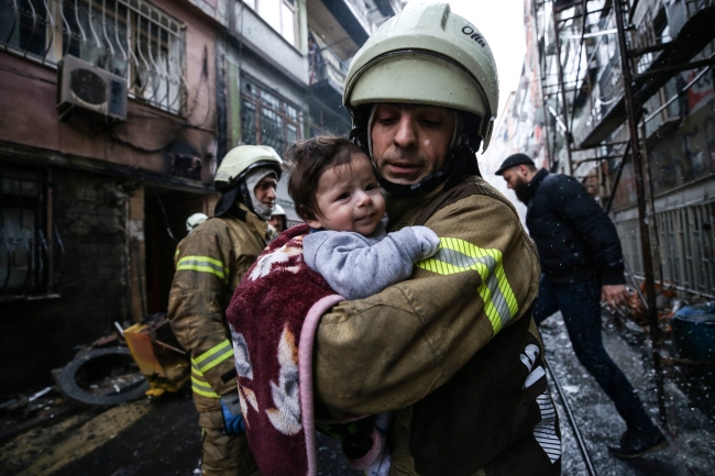 İstanbul'da doğalgaz borusunda patlama: 4 yaralı