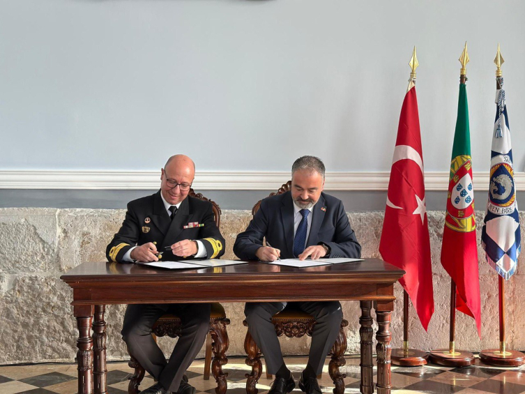 STM Genel Müdürü Özgür Güleryüz'ün imzası sadece kurumu adına değil Türkiye için de çok değerli bir yolun ilk adımı olarak görülüyor.