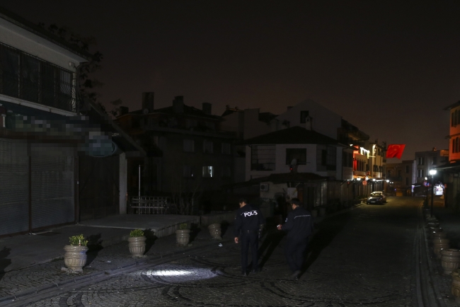 Polisin dur ihbarına uymadılar; ateş açıp kaçmaya çalıştılar