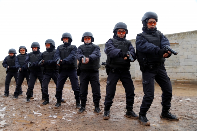 Türk polisinin verdiği eğitim göz kamaştırıyor