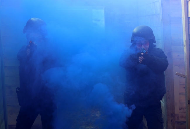 Türk polisinin verdiği eğitim göz kamaştırıyor