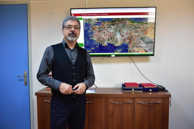 Prof. Dr. Sözbilir: Depremzedelere konut yapılacak bölgenin zemini sağlam