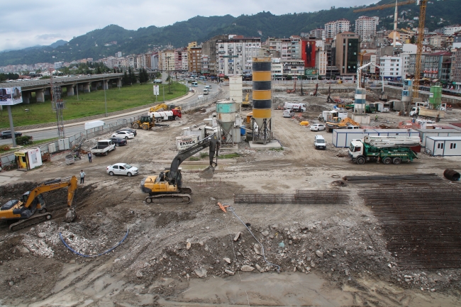 Rize’de dönüşüm başladı: Yeni yapılar kazıklarla sabitlenecek