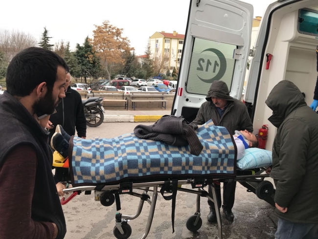 Aksaray'da öğrenci servisi devrildi: 18 yaralı