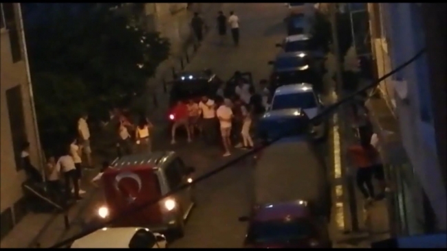 İstiklal Caddesi ve Caddebostan Sahili'nde yoğunluk