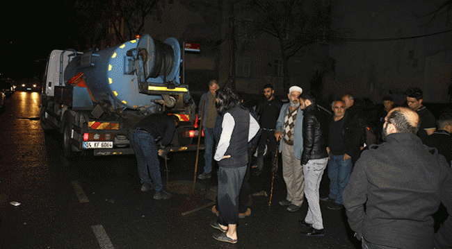 İstanbul’da sağanak su baskınlarına neden oldu