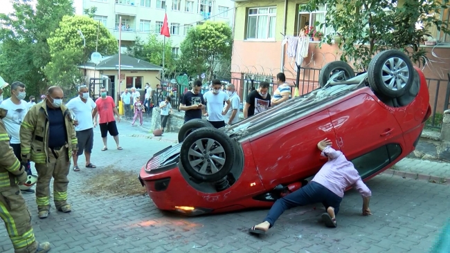 Sultangazi'de boş sokaktaki kaza kamerada