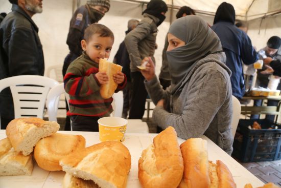 40 gün yürüyerek Türkiye'ye sığındılar