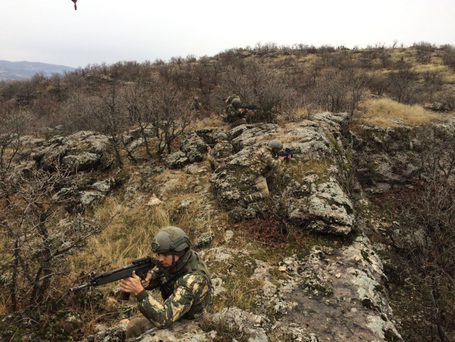 Güvenlik güçleri PKK'nın kış barınaklarını yok etti