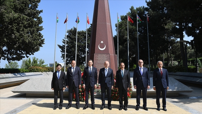 Bakan Karaismailoğlu: Karabağ'ın imarında Azerbaycan'la birlikte çalışacağız