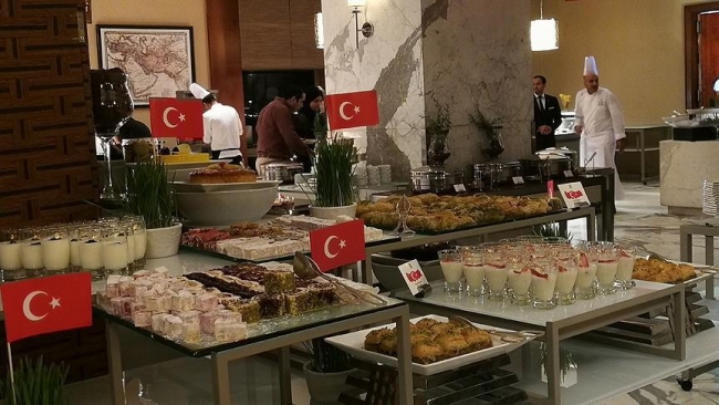 Türk yemekleri Katar'da tanıtıldı