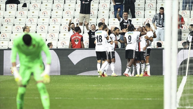 Beşiktaş liderlik koltuğunda